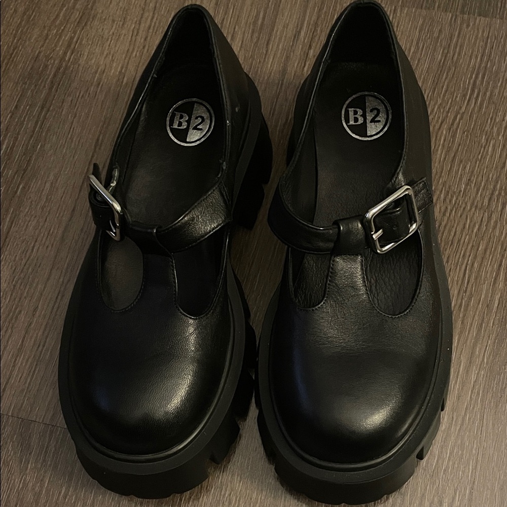 Black T-Strap Chunky Loafers